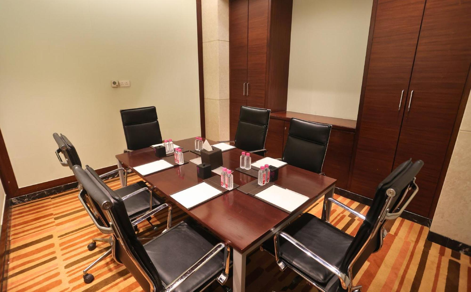 Intercontinental Jaipur Tonk Road By Ihg Hotel Bagian luar foto